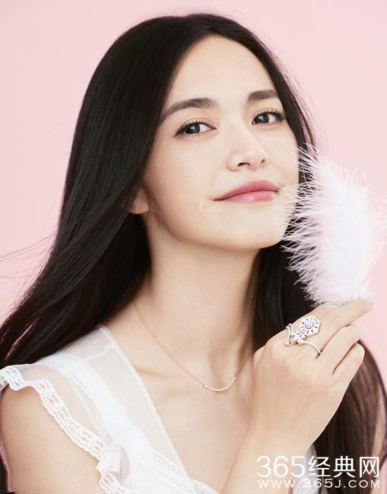 姚晨宣布怀二胎：11月给小土豆添个伙伴