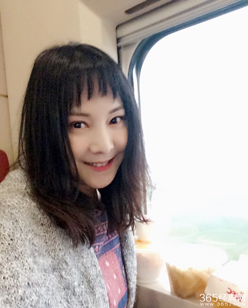 87《红楼梦》晴雯近照 47岁仍甜美似少女