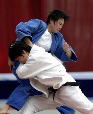 极限挑战2第二期小乔是谁扮演的 董洋平个人资料微博