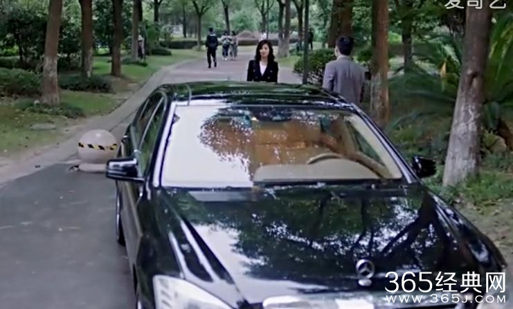 欢乐颂祖峰奇点的车是什么牌子