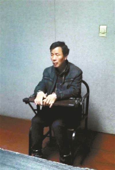 邳州袭童案:9岁孩子把3岁孩子护身下 脑骨被砸碎