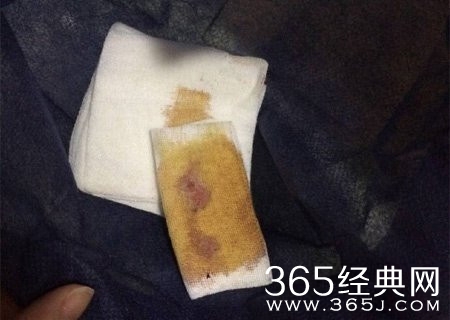 女子停车场遭假警察电击殴打:当时是白天没戒心