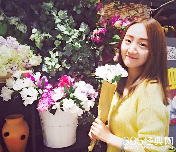 疑似桂纶镁表妹私照曝光 气质空灵学历高