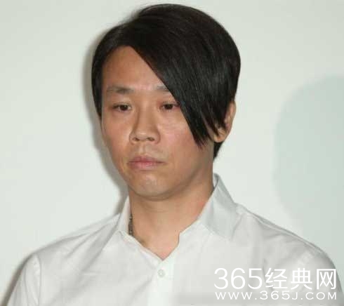 《金星秀》手撕萨顶顶话筒拿反假唱