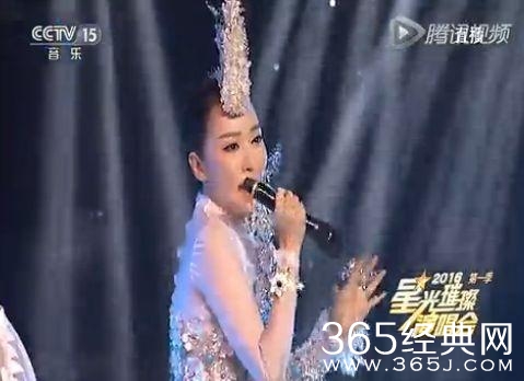 《金星秀》手撕萨顶顶话筒拿反假唱