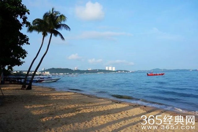 芭提雅海滩男女不雅视频无码实拍