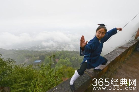 女子毕业后出家 成全真教龙门派