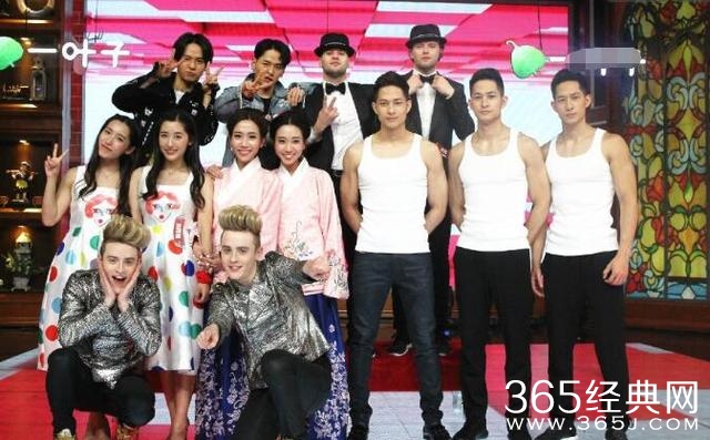 《天天》改版 大张伟首秀快嘴惹争议：喧宾夺主