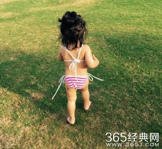 邓超晒女儿萌照为其庆生：我的霸王花，爱你