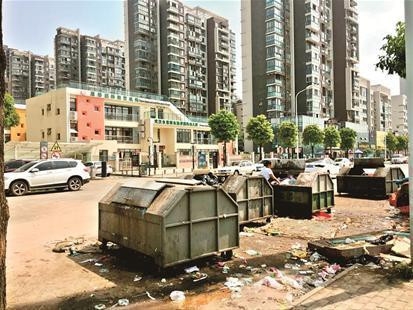 武汉一垃圾中转站设幼儿园门口 天气热异味难闻