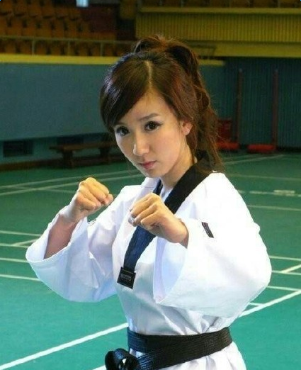 百度搜索胡一菲出现什么