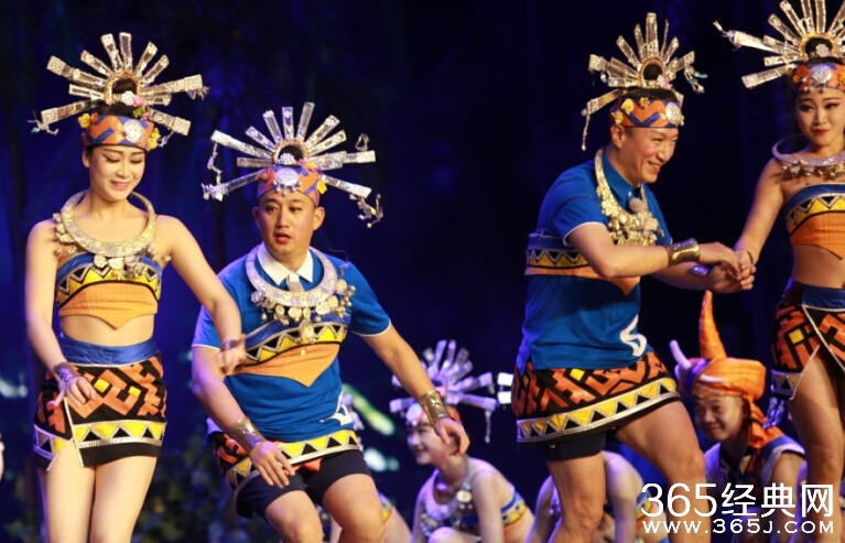 《极限挑战》2黄渤大跳水蛇舞 播出时间受关注