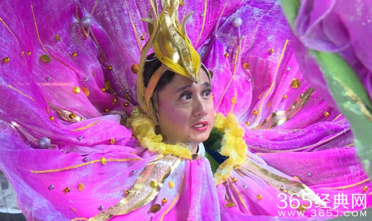 笑cry！黄渤录节目大跳水蛇舞 孙红雷变花仙子