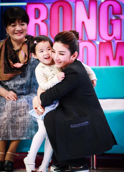 黄奕回应婚姻失败原因：一切都是命