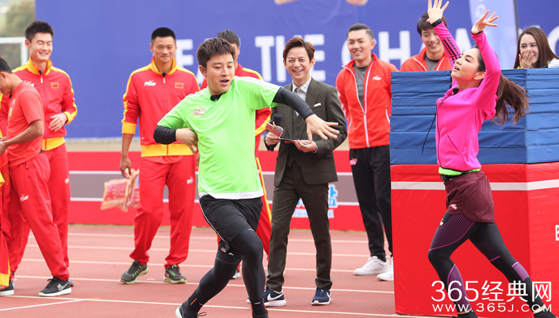 《来吧冠军》主题曲健康操完整版视频 动作简单易学