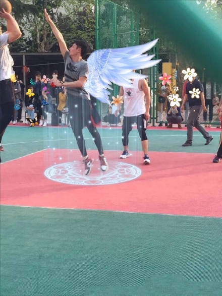 现实版流川枫！霍建华打篮球动作矫健