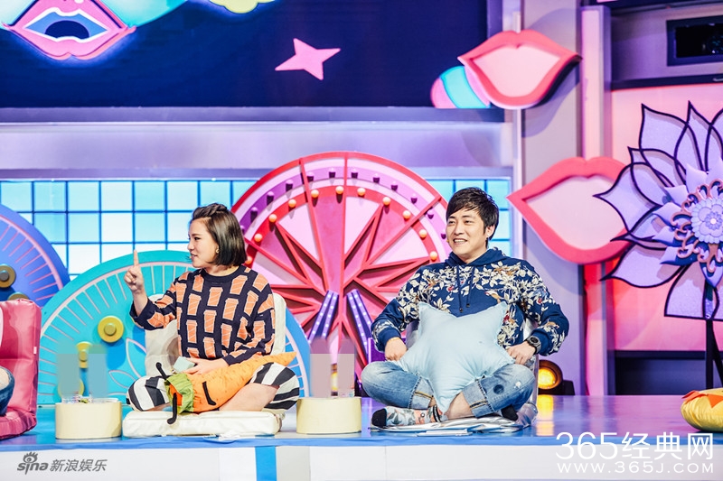 《四大名助》粘人老妈不让女儿上大学引热议