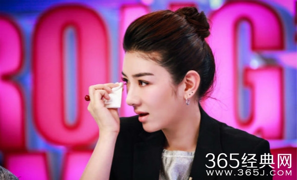 黄奕回应婚姻失败原因：一切都是命