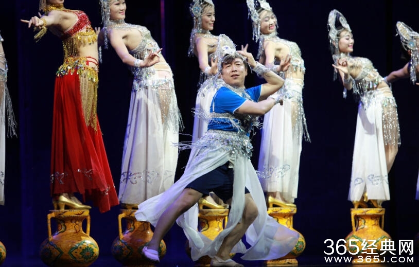 《极限挑战》2黄渤大跳水蛇舞 播出时间受关注