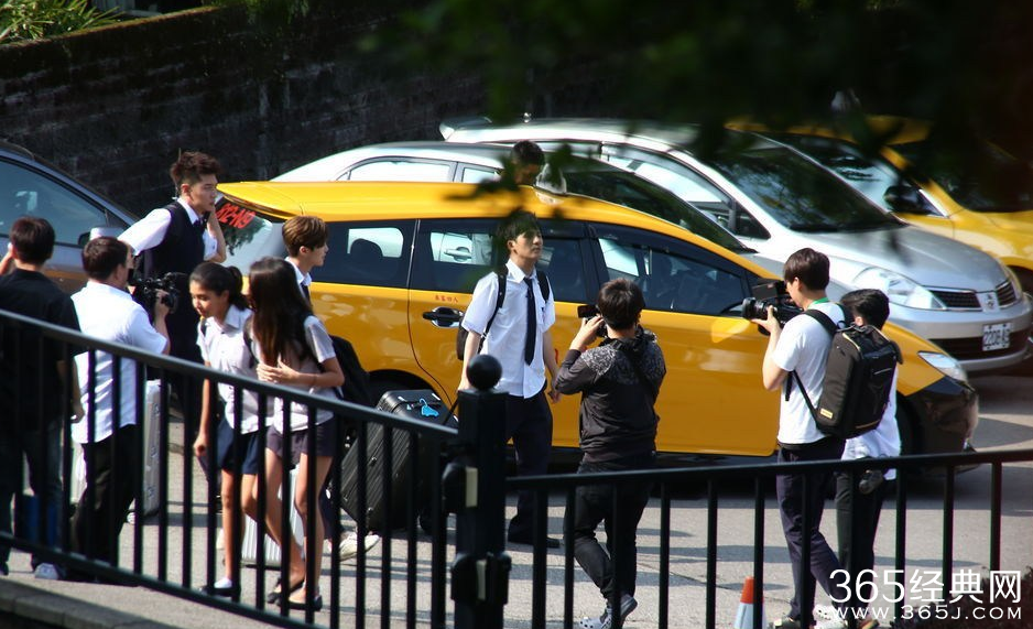 鹿晗签证风波后续：疑遭台湾资深艺人举报