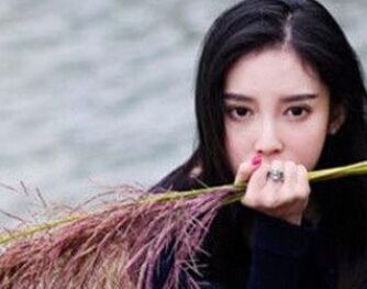 《我想和你唱》第一期康熙熙撞脸baby 人气火爆