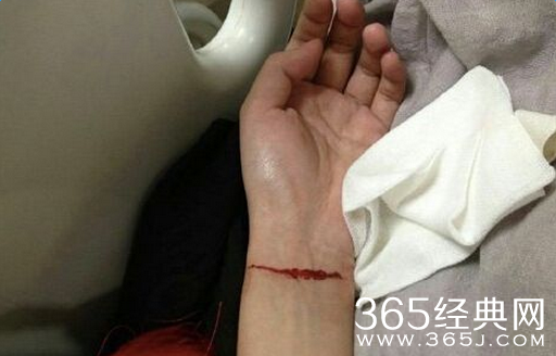 河北大学工商学院自杀女生照片资料 与教师不正当性关系