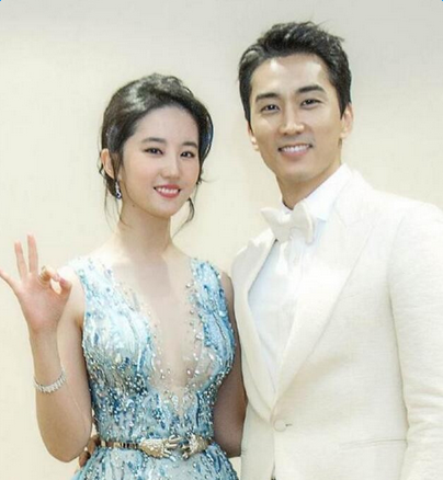 刘亦菲宋承宪定情作第三种爱情韩国试映