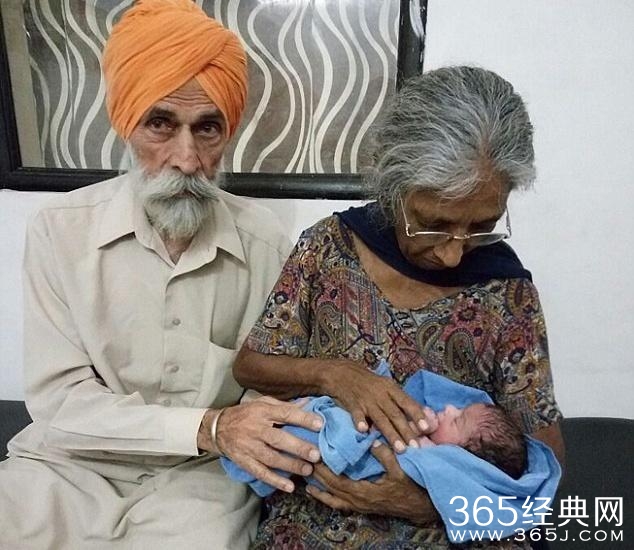 印度72岁老妇人工受孕后成功生子