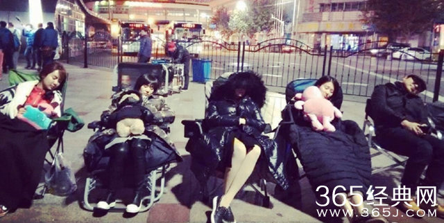 《欢乐颂》五美私下交情好 吃火锅玩亲亲各种嗨