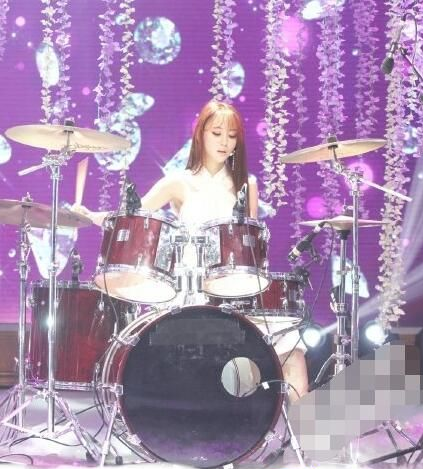 《天天向上》20160513期打架子鼓的女生个人资料曝光