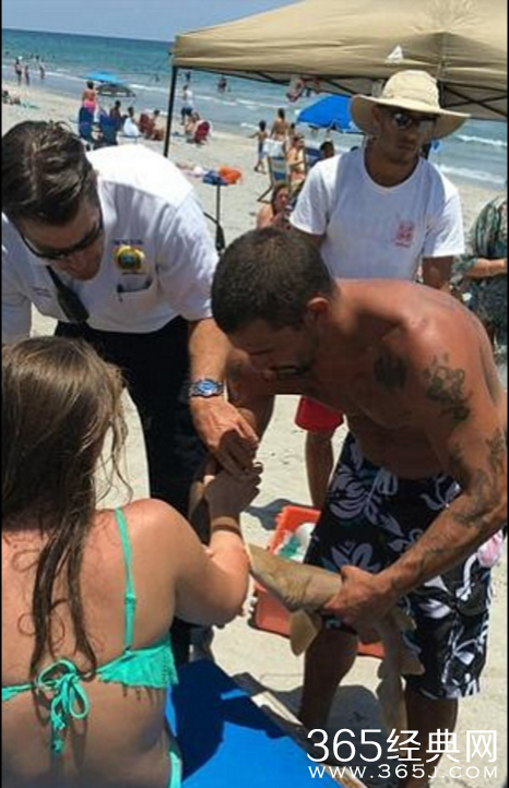 少女遭到鲨鱼攻击 牙齿嵌入手臂死不松口