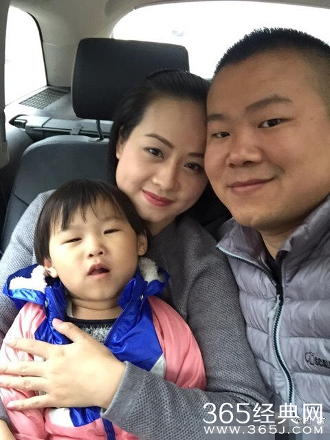 真铁锤妹妹上线！岳云鹏秀恩爱晒妻子照片