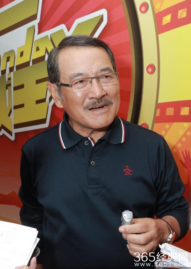 杨幂刘恺威父亲节回港 公公刘丹破离婚传闻