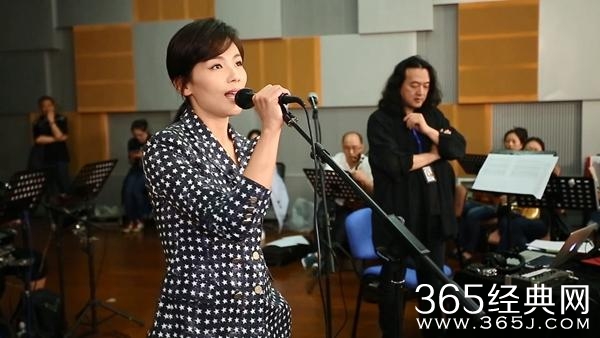 收视一姐不务正业 刘涛跨界玩综艺真是好事吗