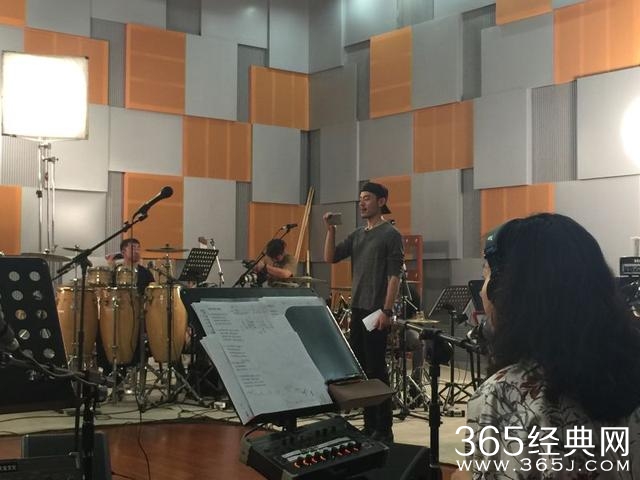 “长腿欧巴”李光洁综艺首秀意欲进军歌坛