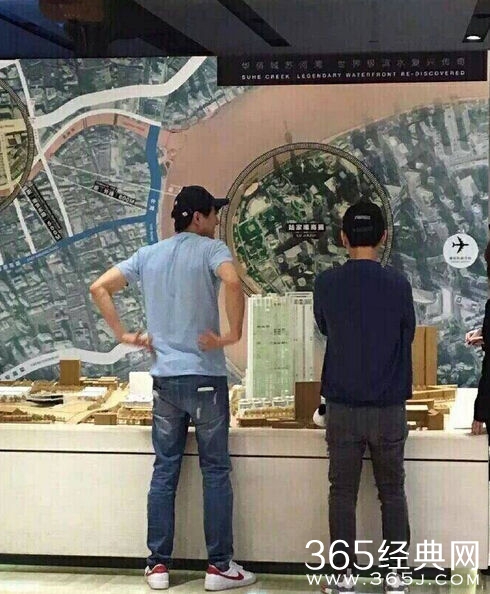 王思聪林更新被曝在售楼处看房子 16万一平