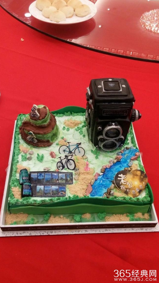 29年甜蜜如初！周润发与发嫂超恩爱