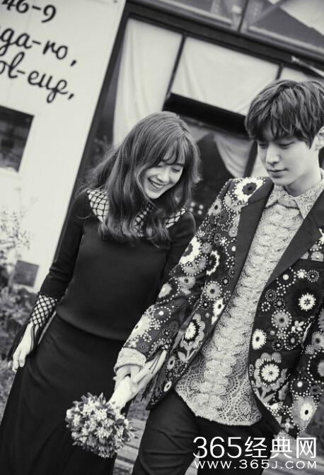 安宰贤具惠善明日大婚 拍甜蜜画报狂虐单身狗