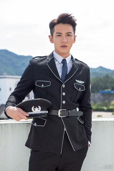 柯震东沉寂两年后复出 饰演警察遭网友炮轰