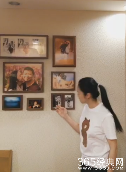 姚晨挺孕肚直播做菜 家中内景朴实温馨不奢华