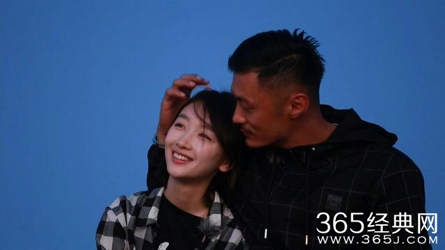 《相爱2》宇宙CP再现最美告白 周冬雨为爱勇敢