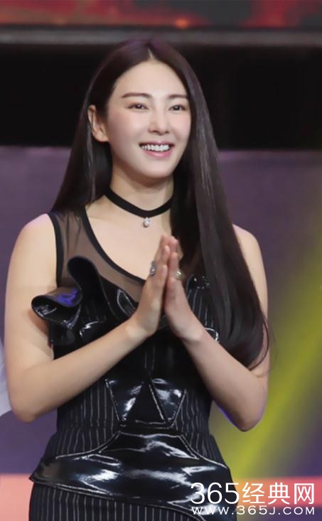 张雨绮上围依旧丰满 手臂也略显粗壮