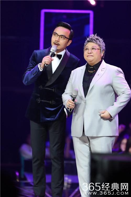 《我想和你唱》唱《栀子花开》 韩红隔空喊何炅