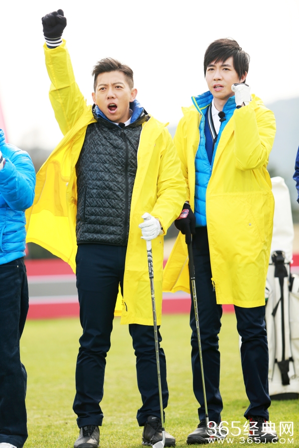 《来吧冠军》梁文冲玩转高尔夫 明星也疯狂