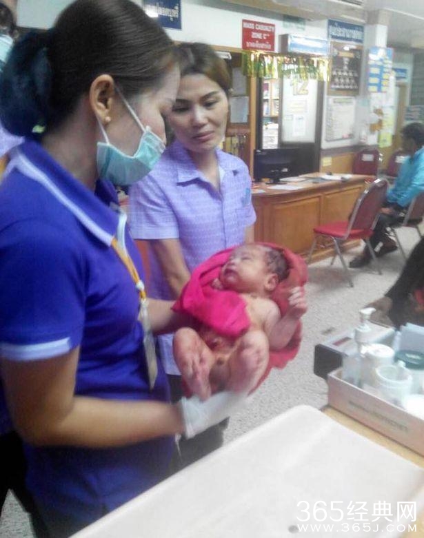 泰国婴儿被捅14刀后又遭活埋 竟奇迹生还