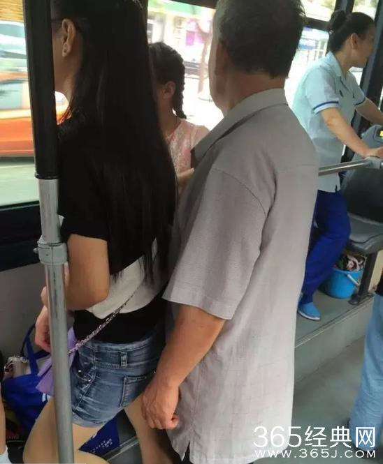北京663路公交车老流氓乱摸女生照片汇总