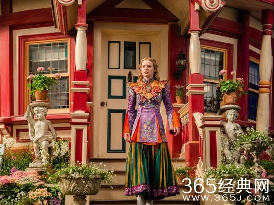 期待再创辉煌 电影《爱丽丝梦游仙境2》今日上映