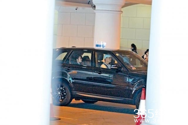 张学友送爱女上学  甘当女儿御用司机