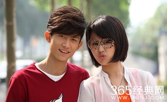 张一山杨紫狂吻图片曝光 张一山杨紫真实关系揭秘