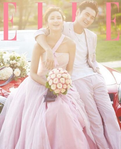 袁弘和张歆艺德国大婚 胡歌隆诗群星参加